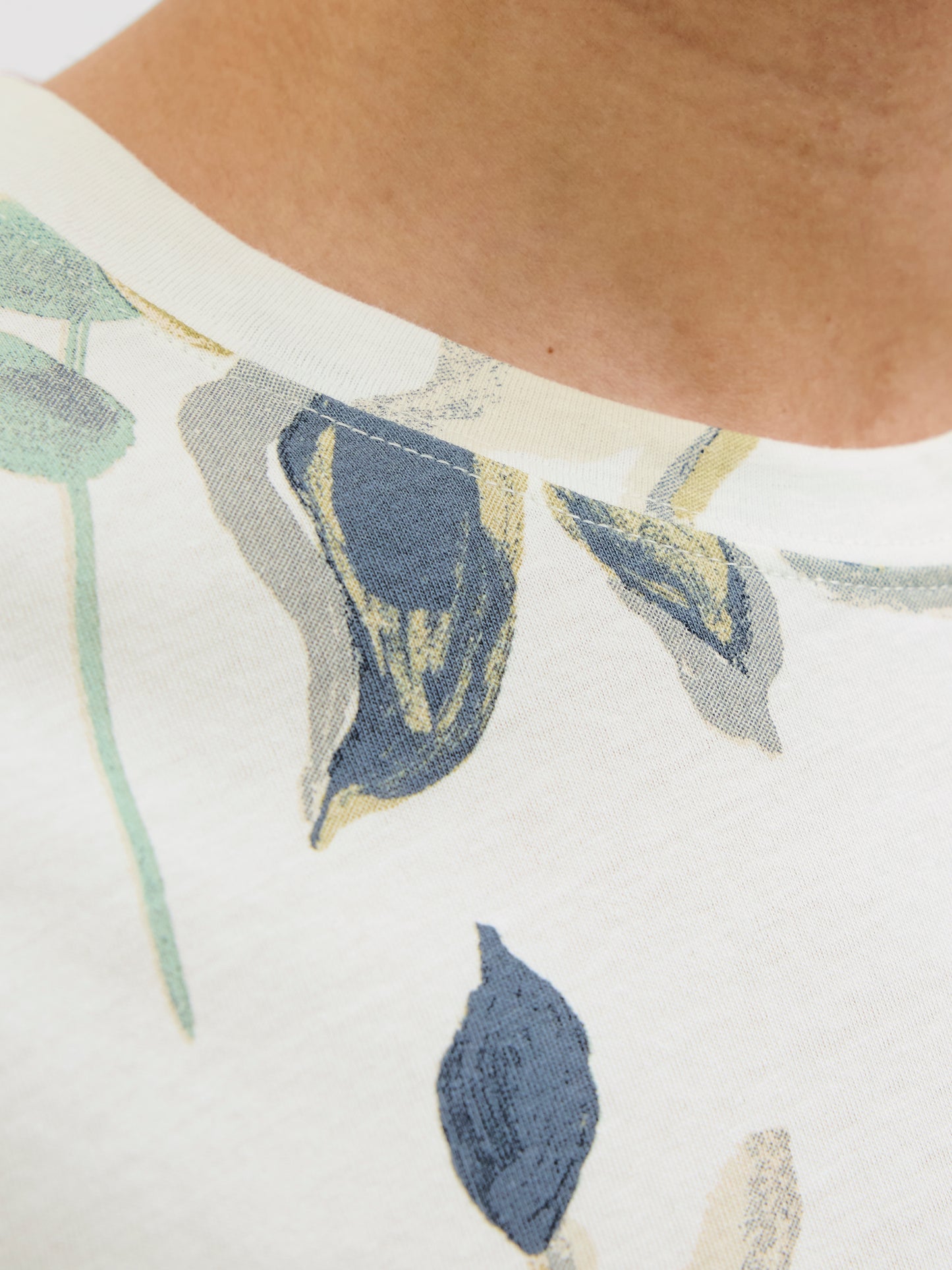 Jack&Jones - T-shirt - Uomo | jorvarenna aop tee ss crew neck