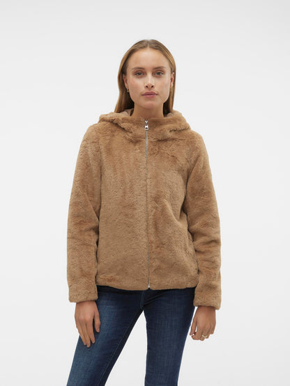 Giacca Vmsonjahoodie Short Faux Fur Jacket Boos Vero Moda