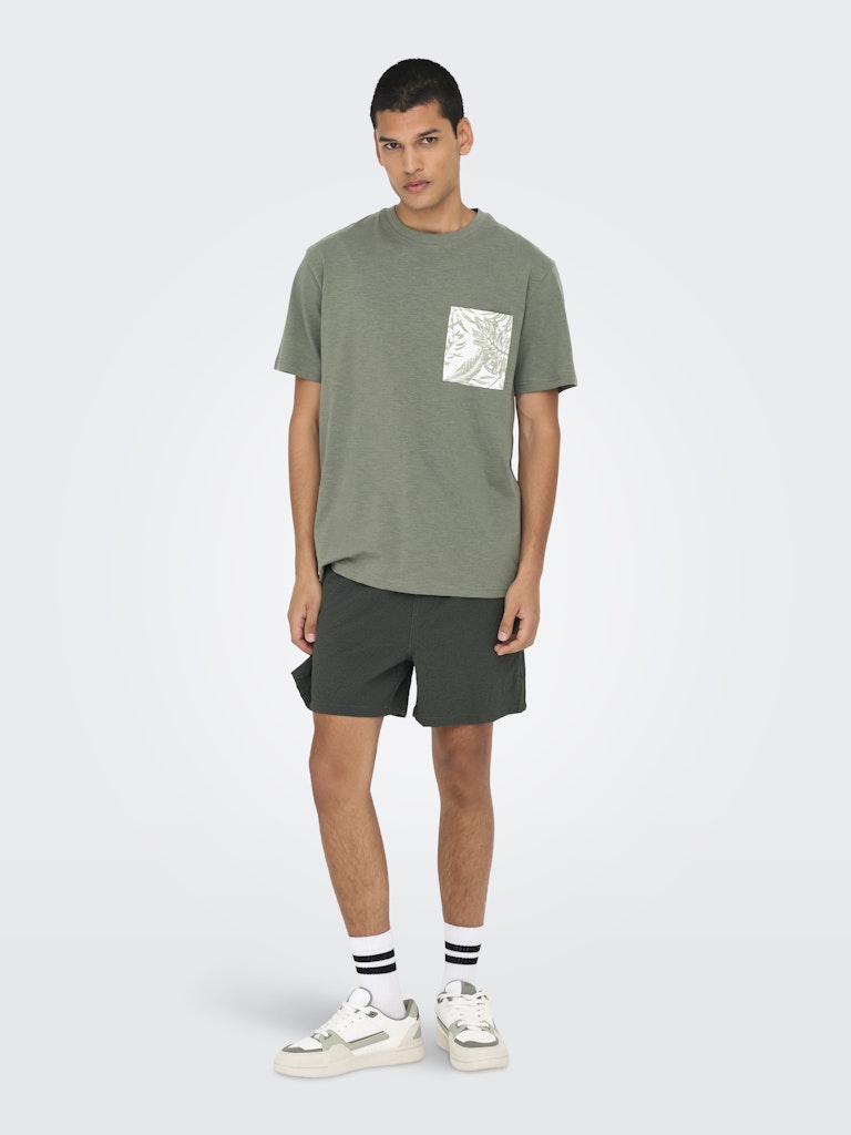 Only & Sons - Uomo - T-shirt | onsperry life reg leaf ss pockettee noos